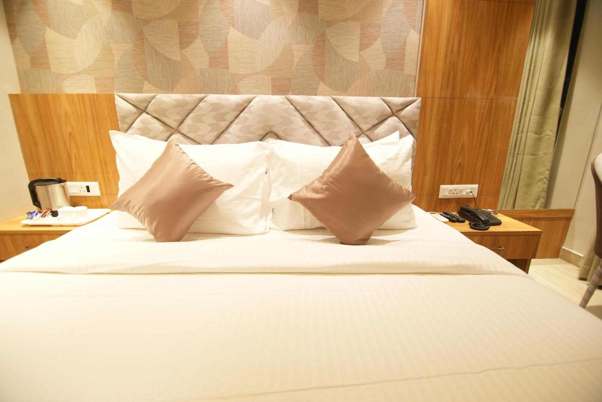 Hotel Dc Star コルカタ エクステリア 写真